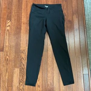 Old Navy black compression leggings